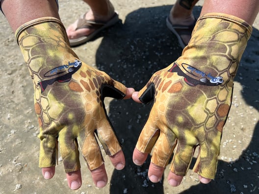 Skinnywater logo fingerless gloves