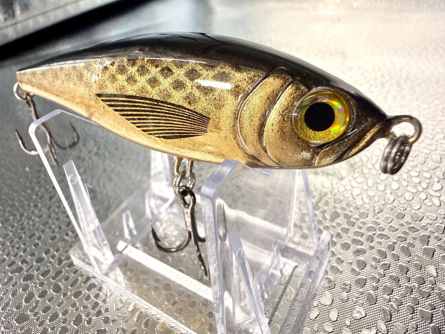 Gold in Black 4 inch twitch bait